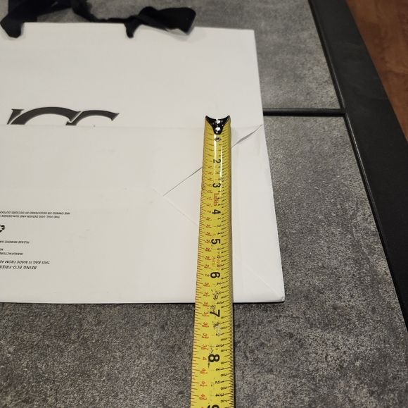 Ugg Gift Bag - Picture 3 of 5